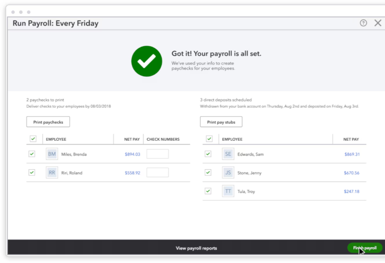 Quickbooks displays scheduled payroll for 5 employees.